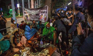 न्याय माग्न हिडेका बाँकेका महिलाहरुमाथि नै अन्याय 