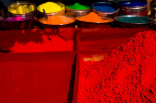 हाेली बिसंगतिहरूबाट मुक्त, सभ्य र सुसँस्कृत हाेला ?