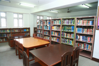 पुस्तकालय दिवसको सन्दर्भ : पुराना र नयाँ पुस्तक र पढाई