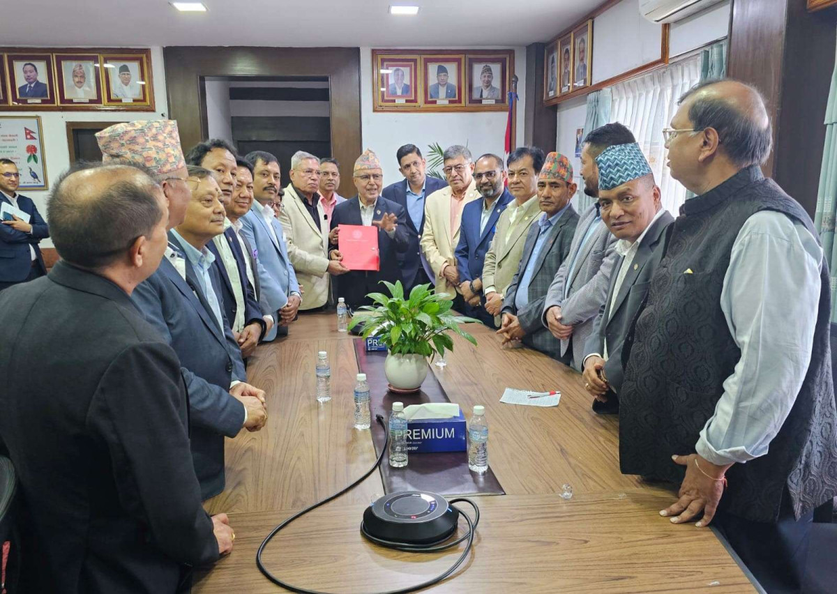 अर्थतन्त्रका विद्यमान समस्या समाधान र लगानीकर्ताको मनोबल उकास्न चेम्बरद्वारा माग